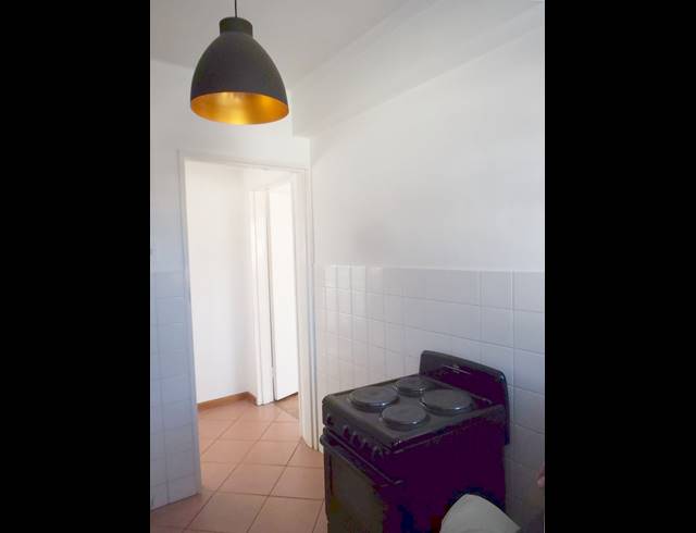 1 bed property to rent in ORANJEZICHT